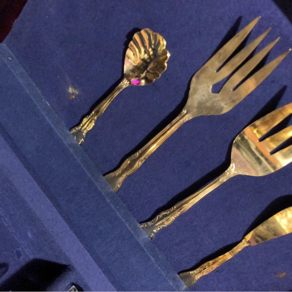 Silverware - Picture 6 of 8